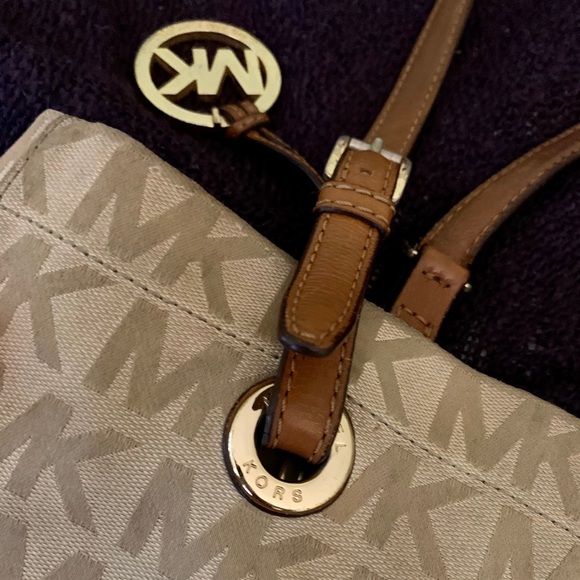 Michael Kors Signature Jacquard North South Tote - Picture 6 of 7